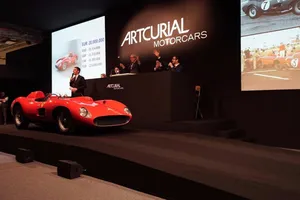 Subasta de récord con un Ferrari 335 Sport Scaglietti de 1957