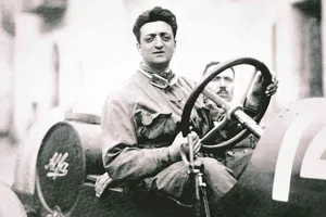 La historia y leyenda de Enzo Ferrari