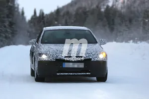 Opel Insignia 2017, de nuevo en pruebas bajo la nieve