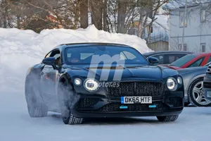 El Bentley Continental GT 2018 sigue pasando frío en Suecia