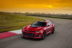 Chevrolet Camaro ZL1 2017, una bestia con un corazón de 640 CV