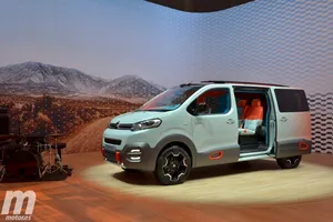 Citroën SpaceTourer Hyphen, una atrevida furgoneta-prototipo 