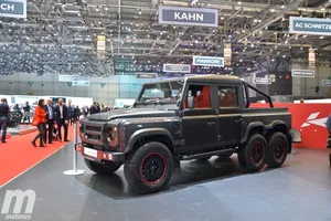 Flying Huntsman 110 WB 6x6 Concept, el Land Rover Defender extremo