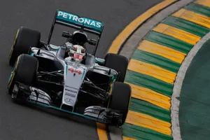 Hamilton se lleva la pole también con el nuevo sistema de clasificación