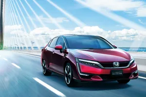 El Honda Clarity Fuel Cell aterriza en Japón homologando 750 km de autonomía