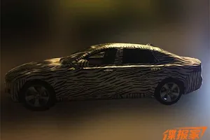 Jaguar XF L 2017, el XF largo se prepara para su debut en China