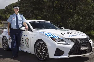 La policía australiana recibe un Lexus RC F