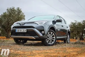 Prueba Toyota RAV4 150D, el correcto SUV japonés