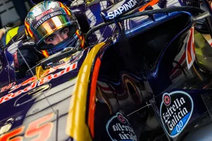 Esperanzador arranque de Verstappen y Sainz