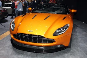 Aston Martin DB11, un vistazo en vídeo desde Ginebra 2016