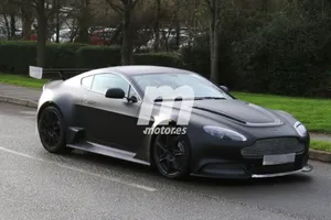 El radical Aston Martin Vantage GT8 ¡Cazado!