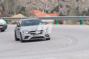 Mercedes-AMG E 63 2017, desde todos los ángulos