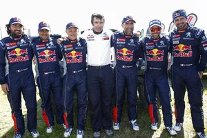 Tres Peugeot 2008 DKR16 oficiales en el Silk Way Rally