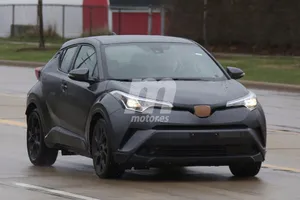 Cazado el Toyota C-HR en su versión norteamericana