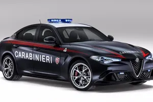 El Alfa Romeo Giulia QV pasa a formar parte de los Carabinieri