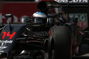 Alonso: "Aún no siento confianza con el coche"