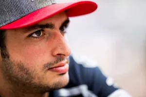 Carlos Sainz: entre seguir esperando a Red Bull y escuchar ofertas