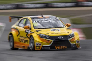 Catsburg y Monteiro dominan los libres del WTCC en Moscú