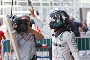 Rosberg, seguro de continuar “muchos años” en Mercedes