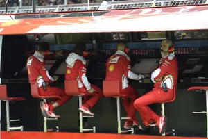 La renovación de Räikkönen enmascara el mal día de Ferrari