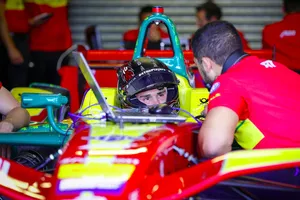 Daniel Abt cierra la tercera jornada de test al frente