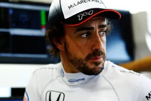 Alonso anticipa "una carrera complicada" por el clima de Sepang