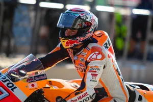 Márquez firma una pole de otro mundo en MotorLand