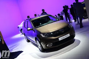 Dacia introduce los nuevos Sandero y Logan, un cambio EDC y el motor SCe 75