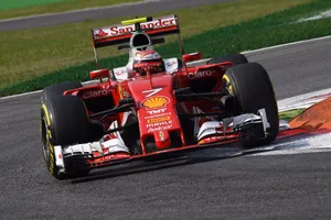 Räikkönen: "El nuevo motor es un pequeño paso"