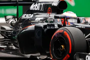 Button: "Mi mejor vuelta fue con gomas viejas en Q2"