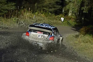 Volkswagen busca su último título en el Rally de Gales