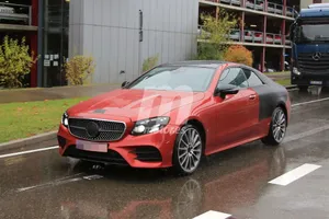 Los Mercedes Clase E Coupe y Cabrio cazados de nuevo