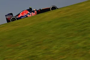 Carlos Sainz, sin sanción por su incidente con Räikkönen: "Fue un malentendido"