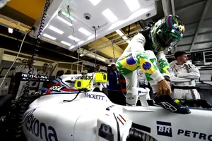 Williams regala a Massa el coche de Brasil como despedida