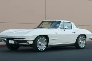 Un Corvette 1964 robado aparece en perfecto estado 40 años después