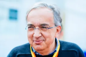 Marchionne llama a solventar el "agujero" aerodinámico de Ferrari