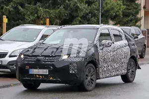 El nuevo Mitsubishi C SUV 2018 cazado al desnudo en la calle