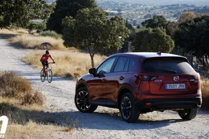 Prueba Mazda CX-5 2.0 SKYACTIV-G FWD: equipamiento y conclusiones