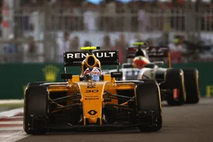 Renault no está "triste" por despedir un difícil 2016