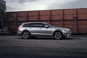 El nuevo Volvo V90 Cross Country recibe una «optimización» de Polestar