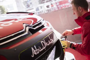 El difícil debut del Citroën C3 WRC en el Rally de Montecarlo