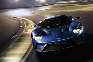 El nuevo Ford GT 2017 es capaz de alcanzar los 348 km/h gracias a su motor 3.5 V6