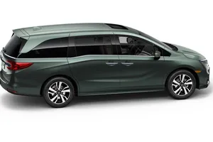 Honda Odyssey 2018: El MPV de Honda se renueva y estrena cambio de 10 velocidades