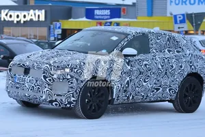 El Jaguar E-Pace ya rueda con su carrocería definitiva: mira estas nuevas fotos espía