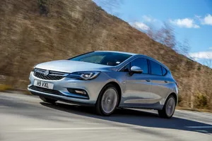 Reino Unido - Diciembre 2016: El Opel Astra sigue en racha