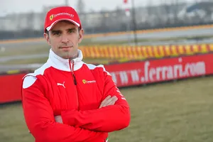Alessandro Pier Guidi ocupa el lugar de Bruni en Ferrari