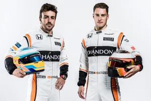 Alonso y Vandoorne se muestran ambiciosos tras presentar el McLaren MCL32