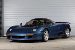 Jaguar XJR-15: El deportivo más radical que ha llevado los emblemas de Jaguar