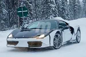 ¿Está más cerca el regreso del Ferrari Dino? Atención a estas fotos espía