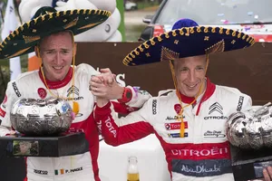 Meeke inventa la 'Gymkhana' para ganar el Rally de México